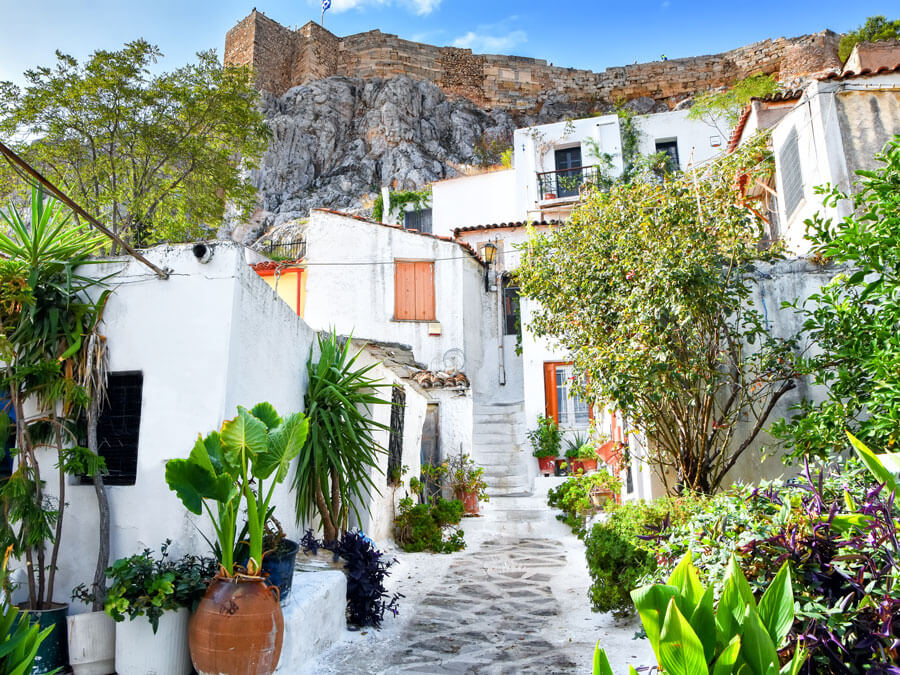 The ’secret’ neighborhood of Anafiotika in Athens